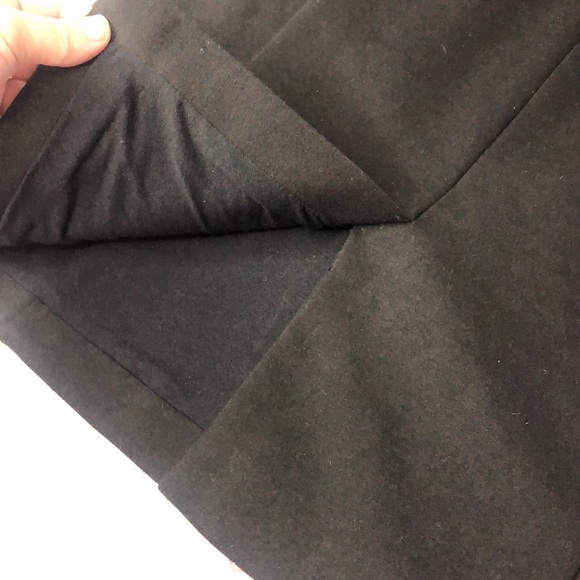 Michael Kors pencil skirt. - Picture 5 of 7